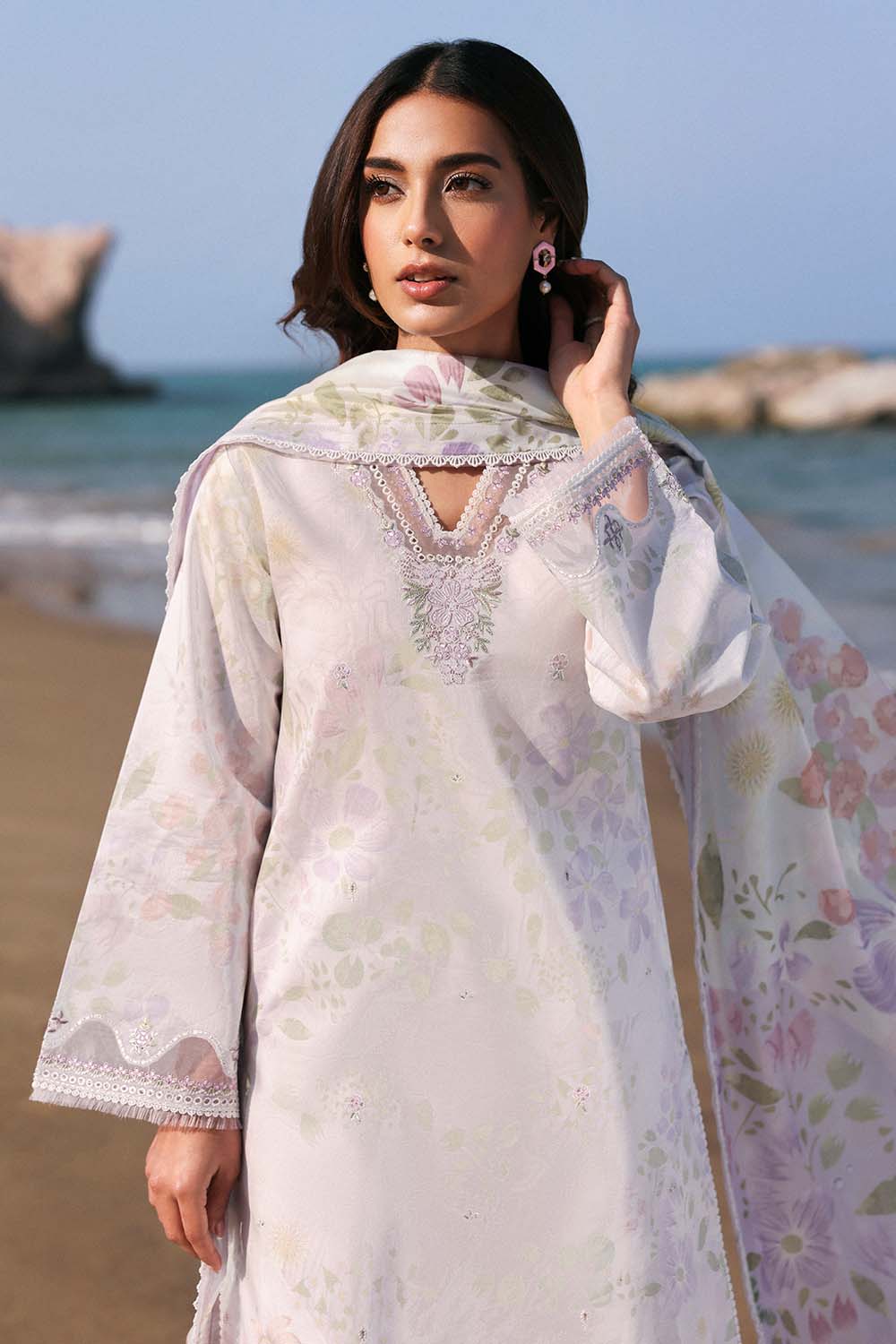 Seran | Afsanah Lawn 25 | HELIN by Maria Faisal - Registered Vendor of : Seran - type : Ladies Clothes - 100% original wedding dresses