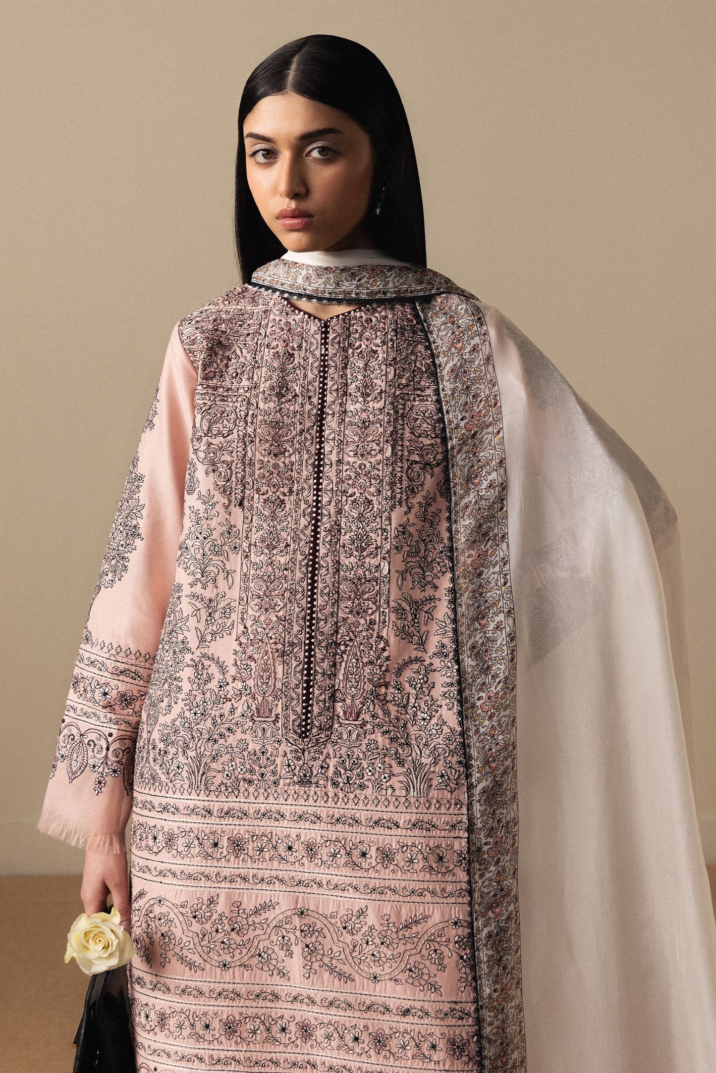  Model Wearing Tea Rose Pima Lawn Long Shirt - Zara Shahjahan | Satori 2026 | Akahana-D11 - Ladies Clothes - Maria Faisal