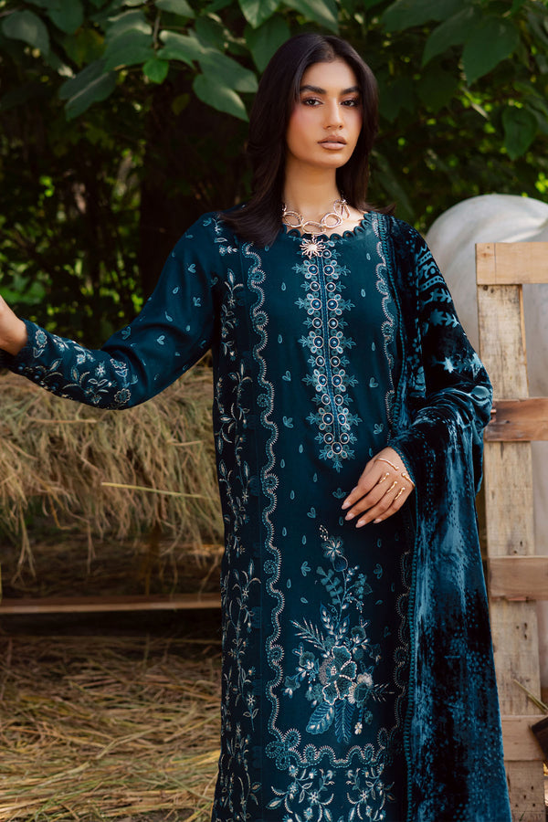 NE-186 – authentic Pakistani dress from the Exclusive Leather Peach collection for women in the UK