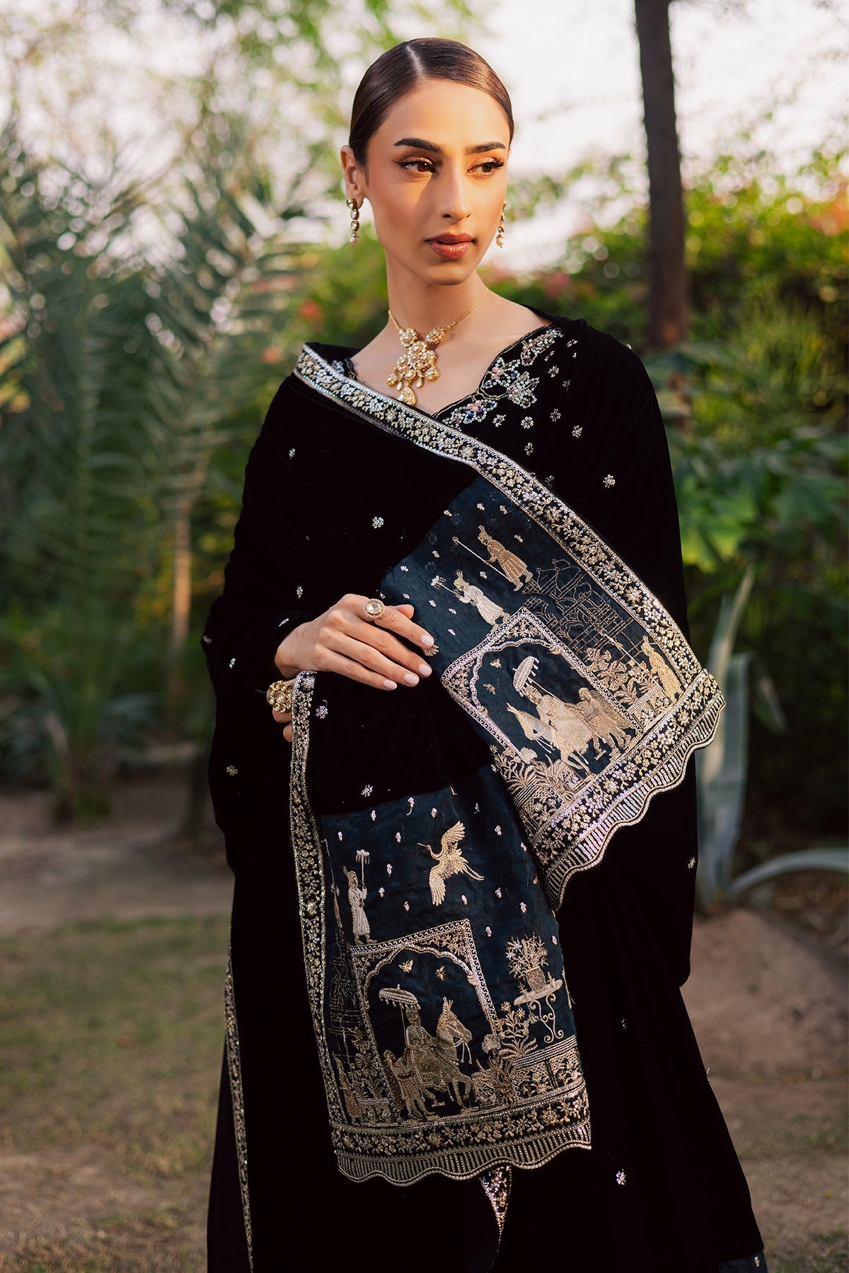 NW-118 – authentic Pakistani dress from the Maya Velvet collection for women in the UK