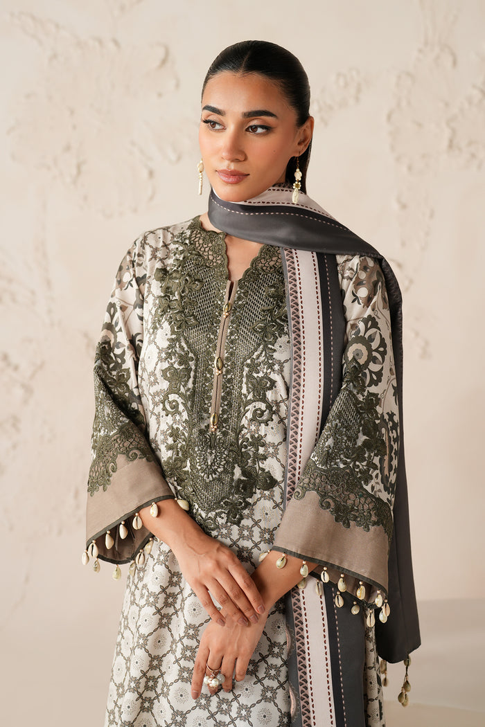 Baroque | Luxury Pret 25 | UF-4302 - Formal Dress - available at Maria Faisal in UK and USA.