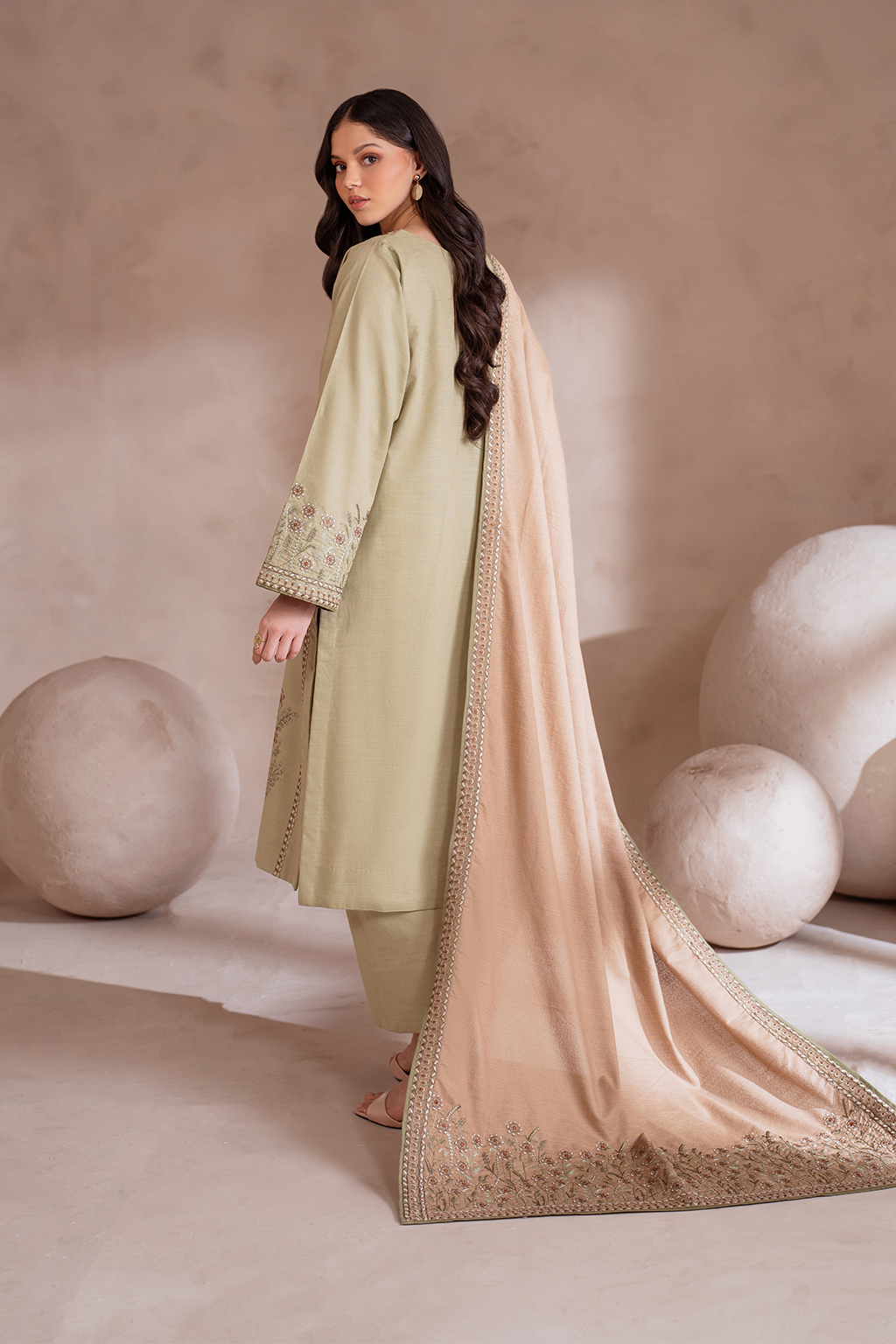 Iznik | Exclusive Winter | UE-359 - Ladies Clothes - Maria Faisal