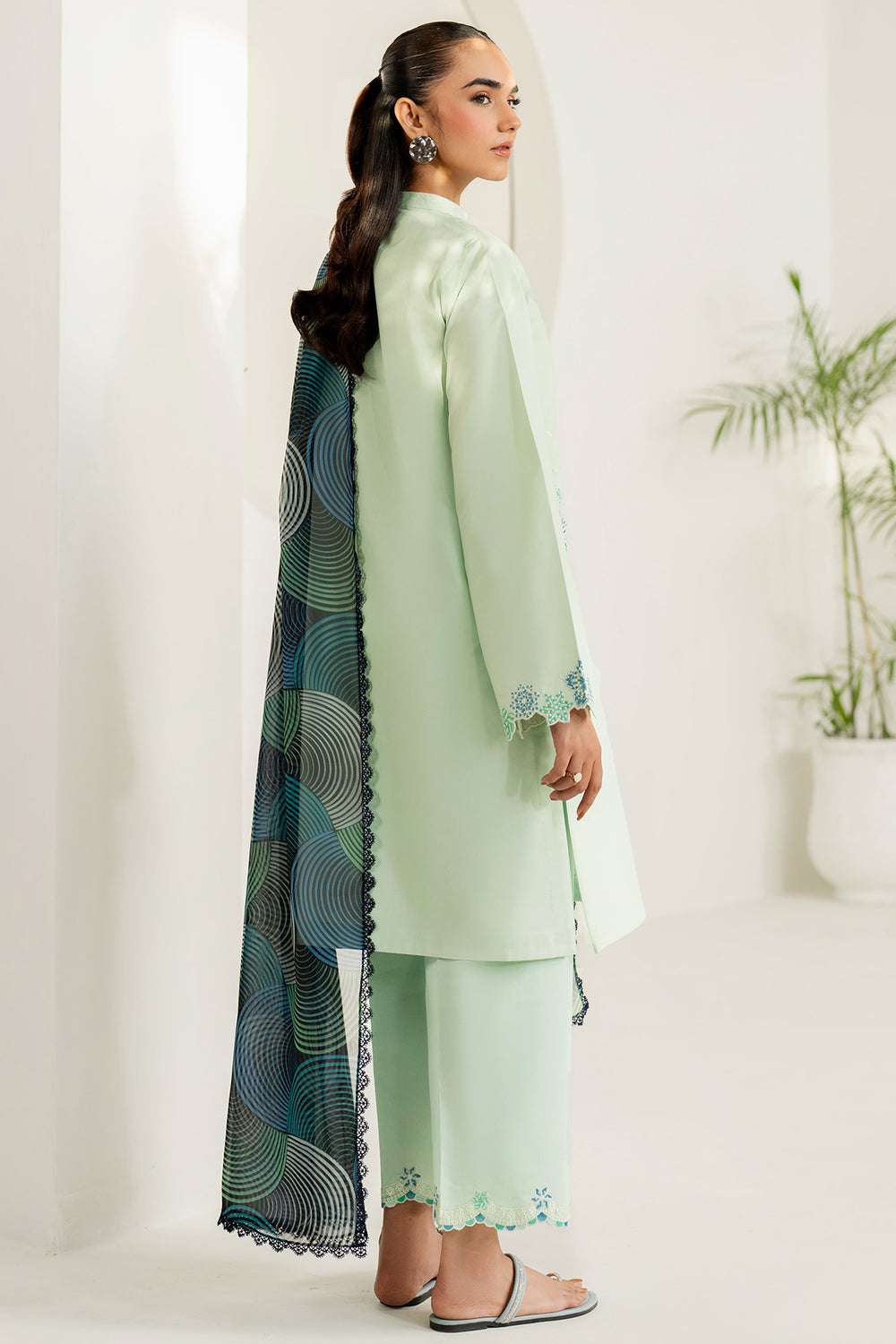 Farasha | Thread Lines Embroidered | Green Meadow - Ladies Clothes - Maria Faisal