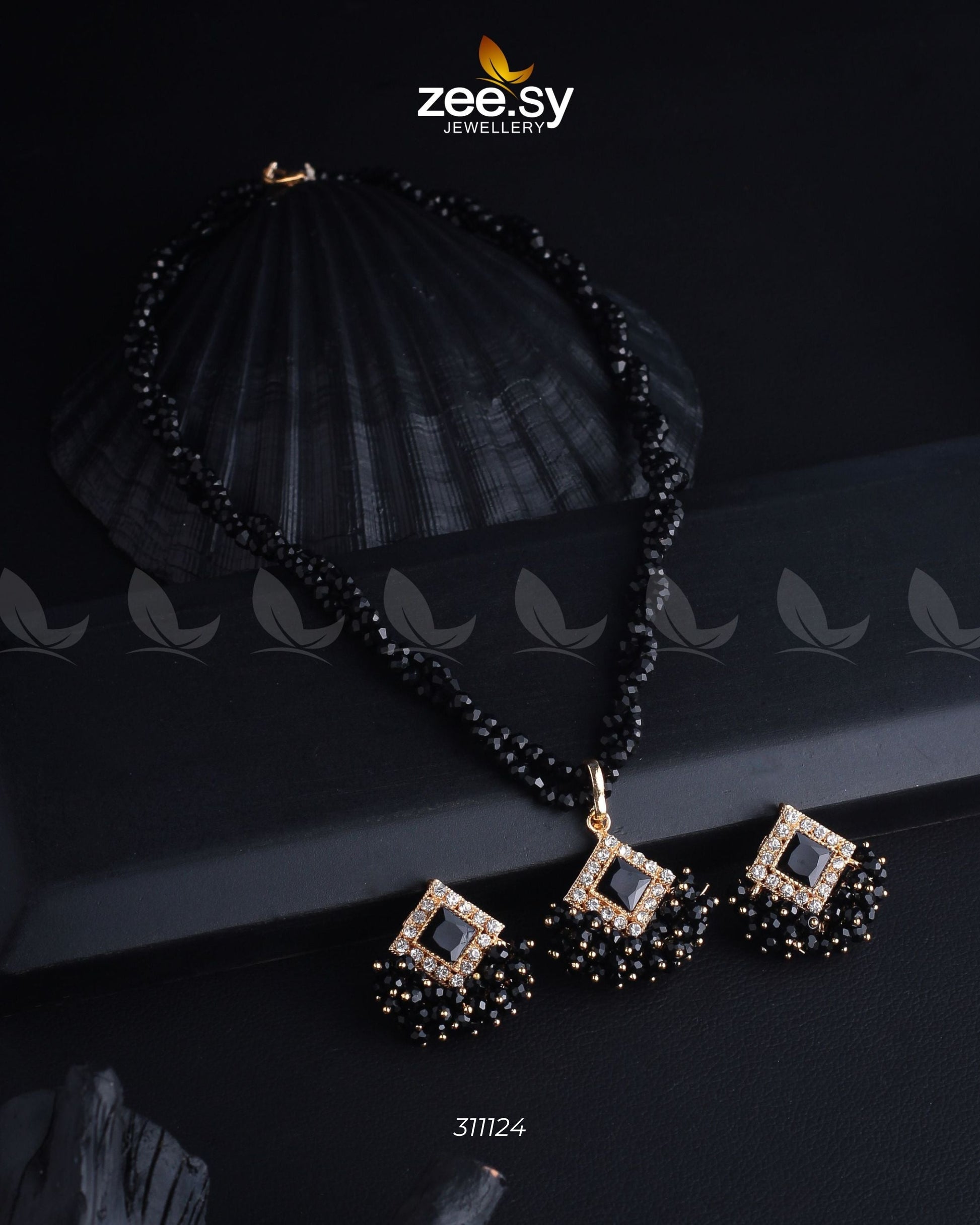 Pendant Necklace - Pendant 