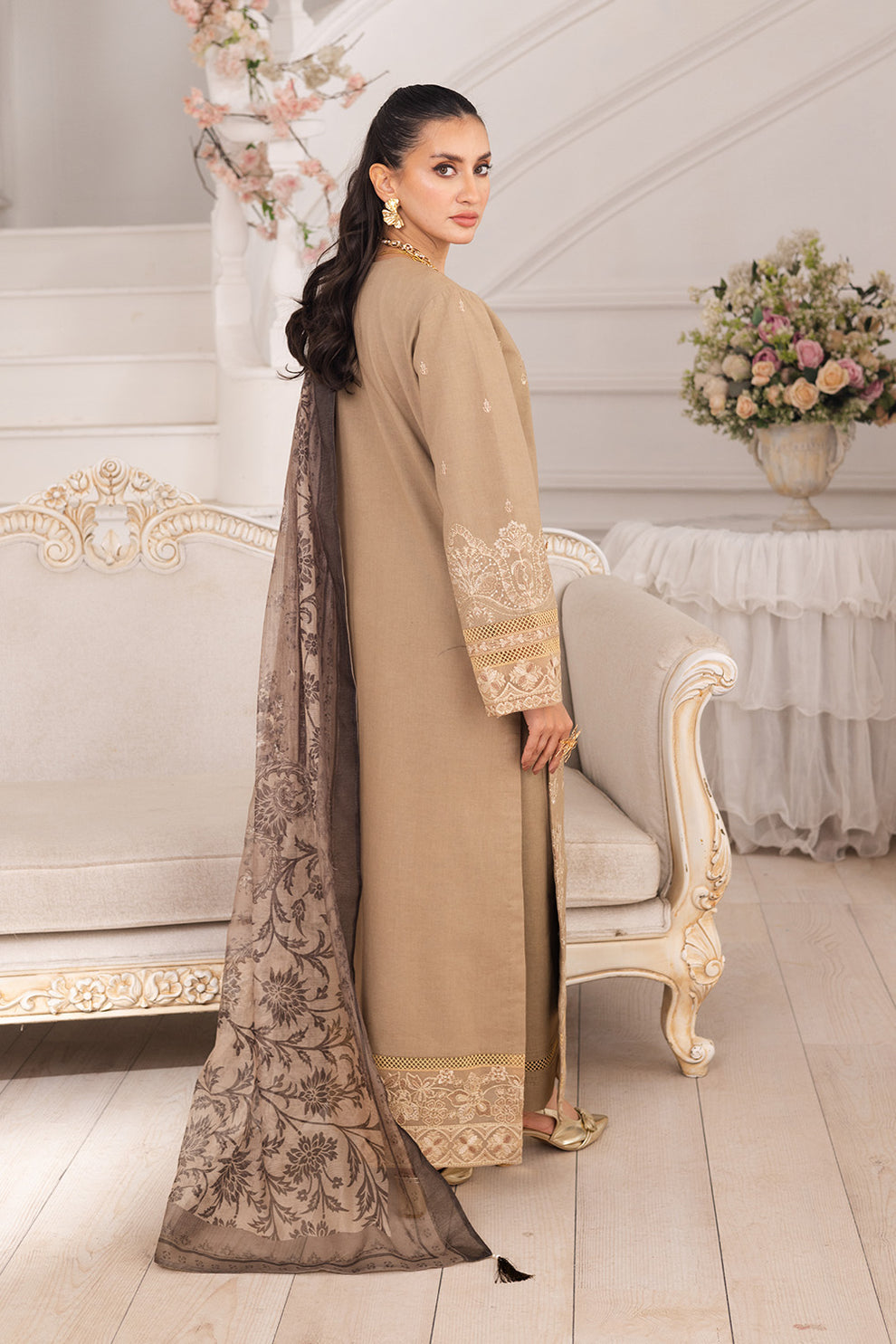 Maryum N Maria | Mira Luxury Lawn | LEYLA - FS50105