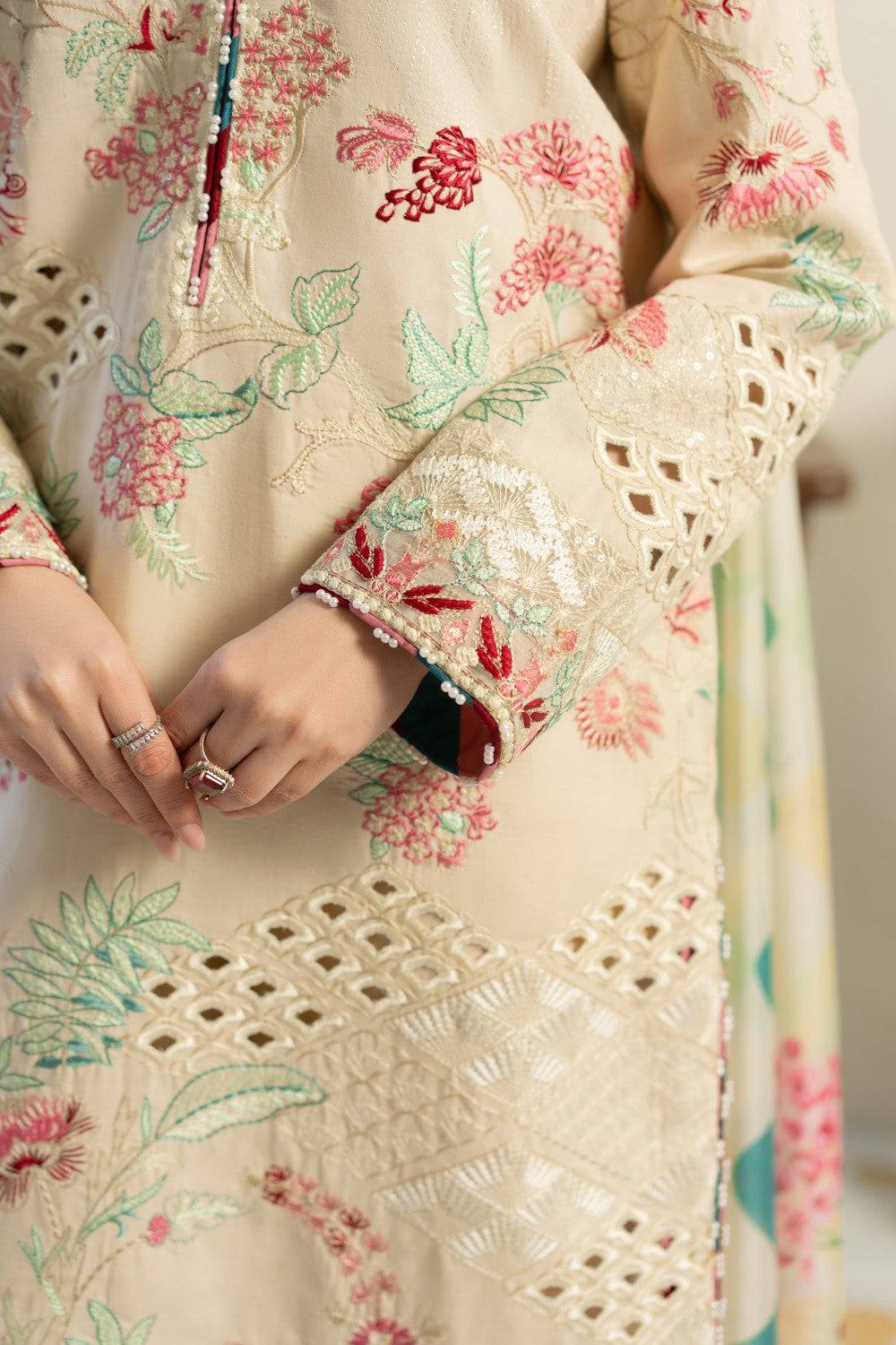 Maryum N Maria | Luxury Lawn 25 | AEISHA - MS50109 by Maria Faisal - Registered Vendor of : Maryum N Maria - type : Ladies Clothes - 100% original wedding dresses