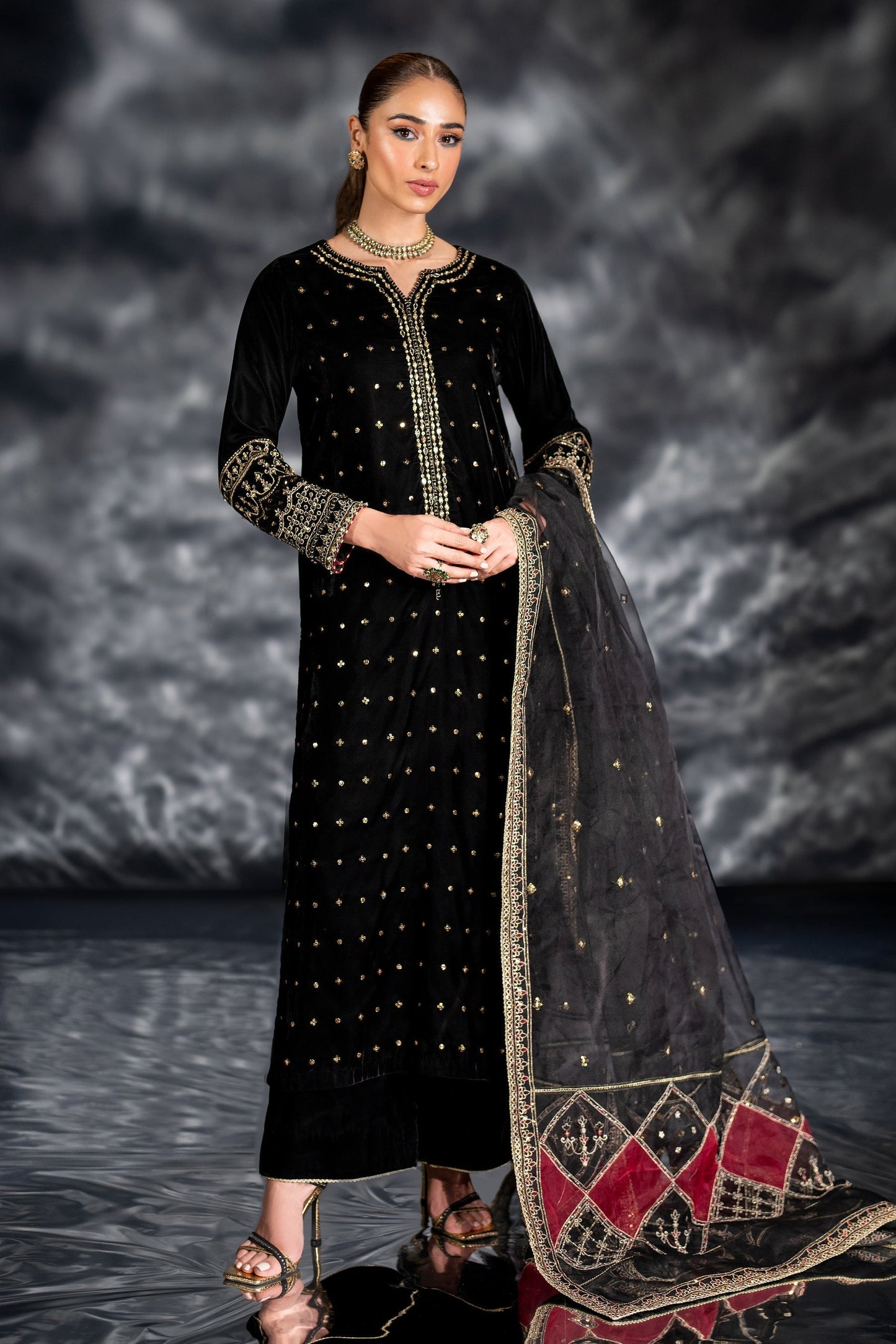 Naqshi | Makhmal 24 | ZUNI - Ladies Clothes - Maria Faisal