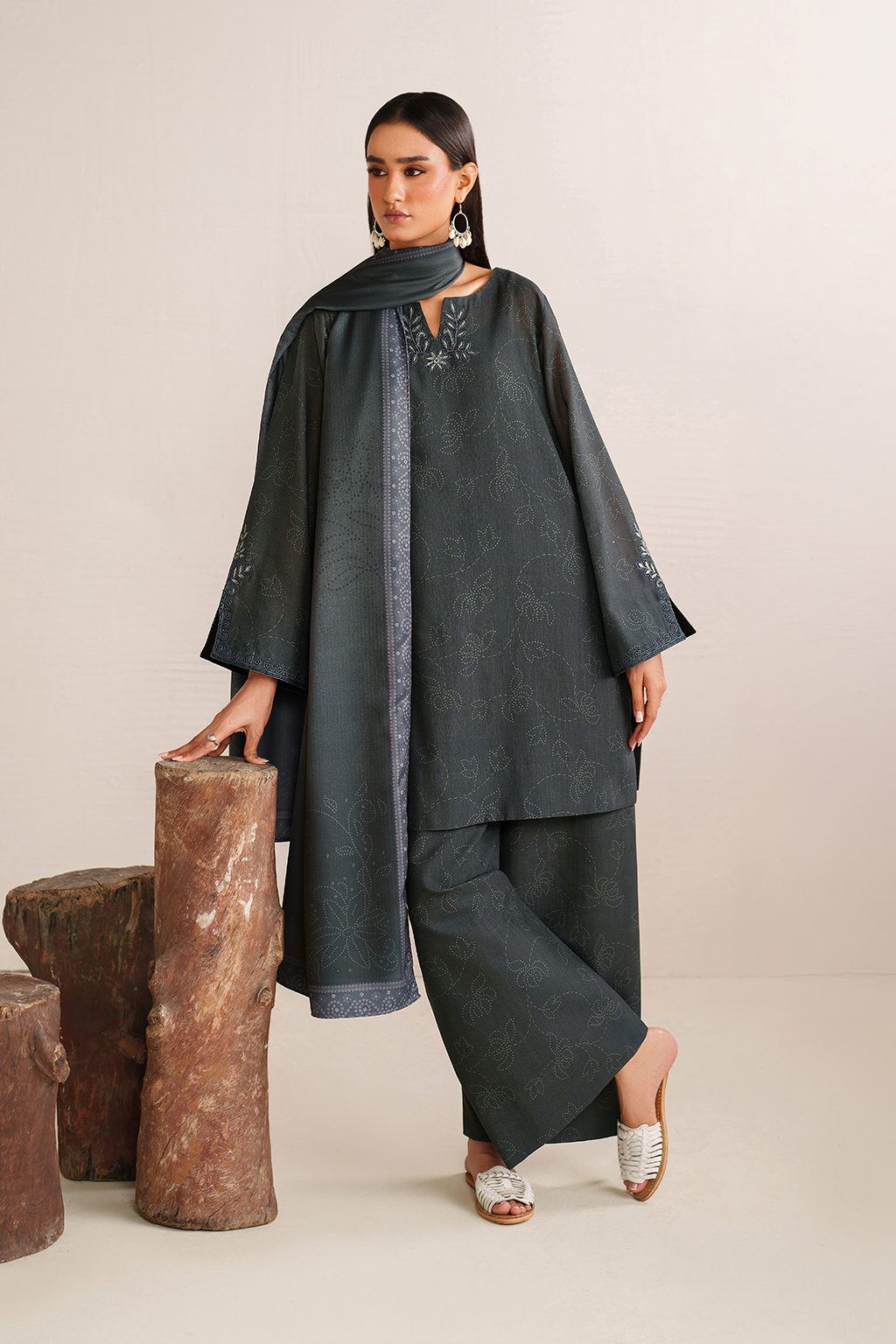 Iznik | Winter Chapter 25 | UE-572 Printed Khaddar - Casual Dress - available at Maria Faisal in UK and USA.