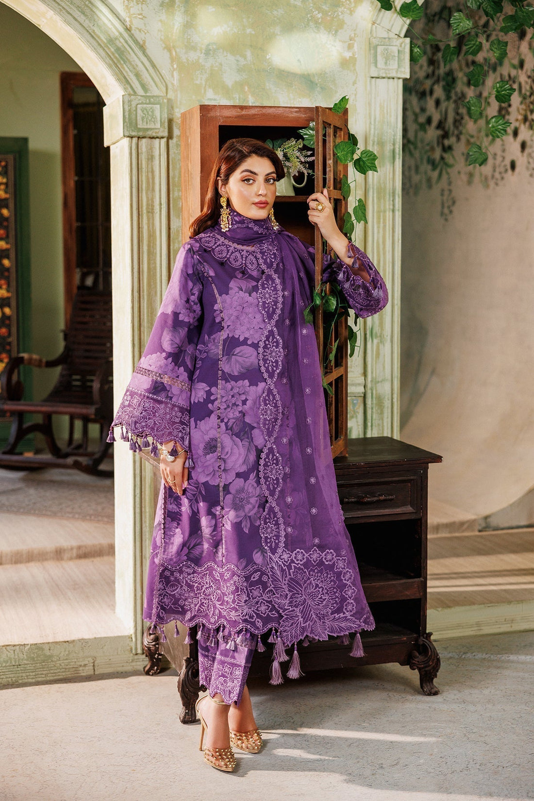 Alizeh | Maahi Vol 2 | AF-EPL-7018-ZAUQ - Designer Dress with Intricate embroidery and embellishments. Shop elegent wedding dress at Maria Faisal.