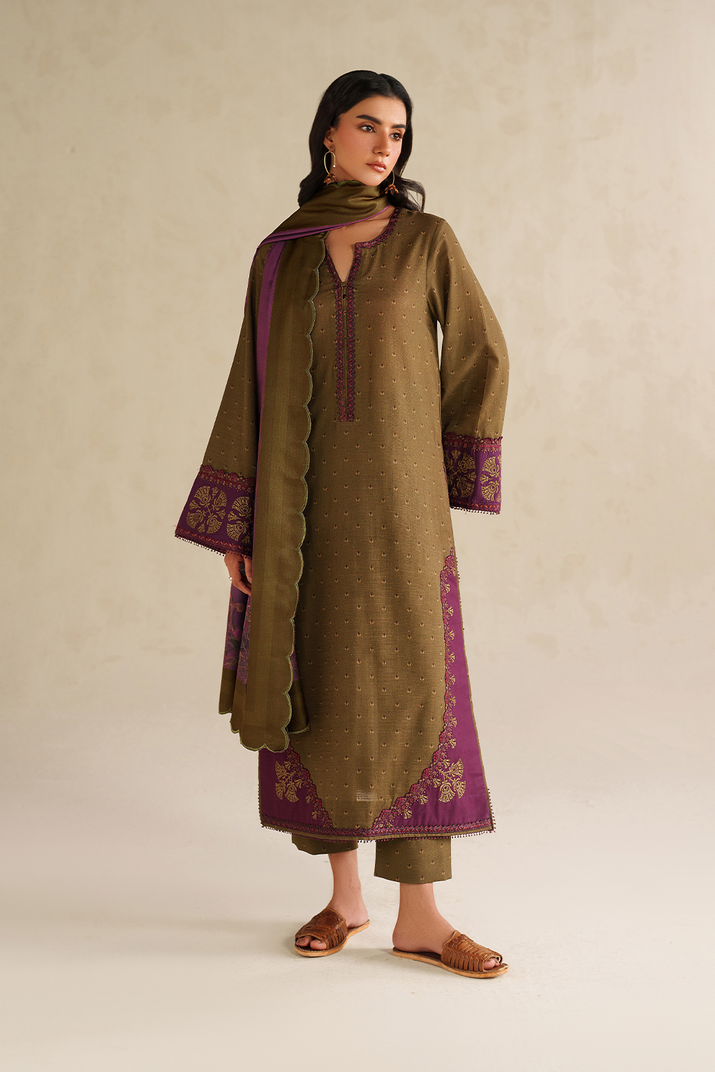 Iznik | Winter Chapter 25 | UE-573 Printed Khaddar - Casual Dress - available at Maria Faisal in UK and USA.