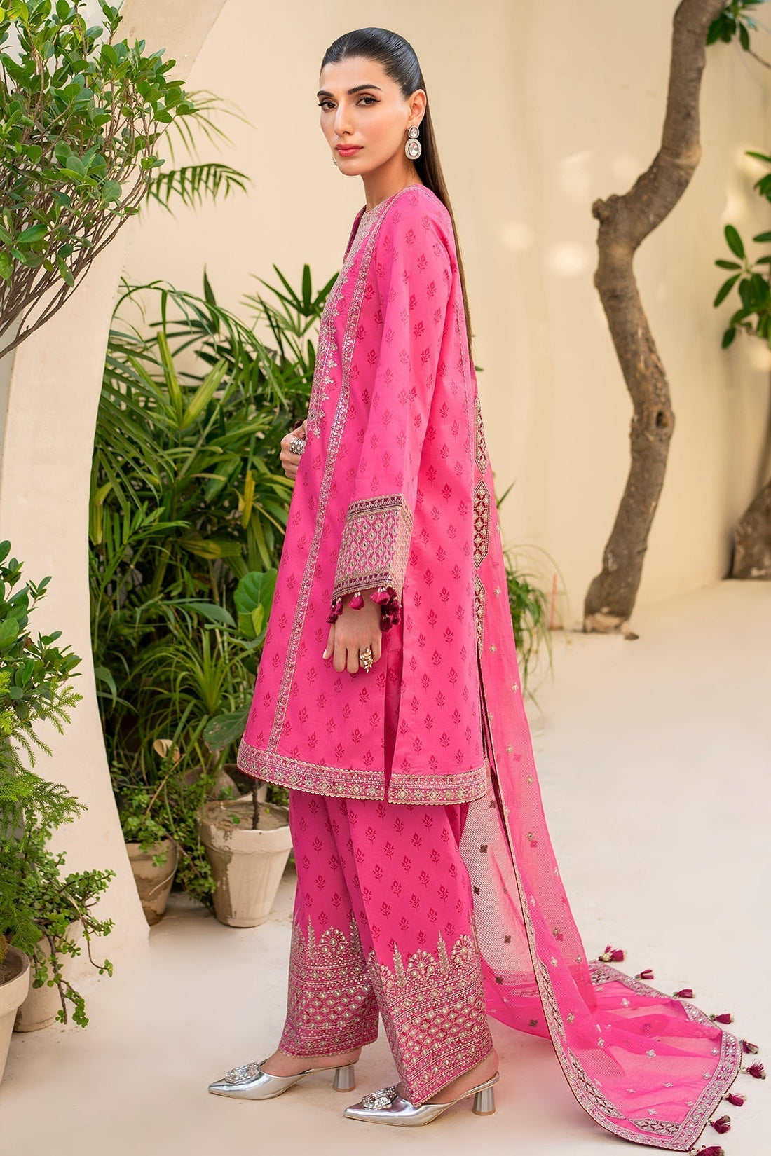 Jazmin | Irish Lawn SS 24 | D3 - Maria Faisal. 