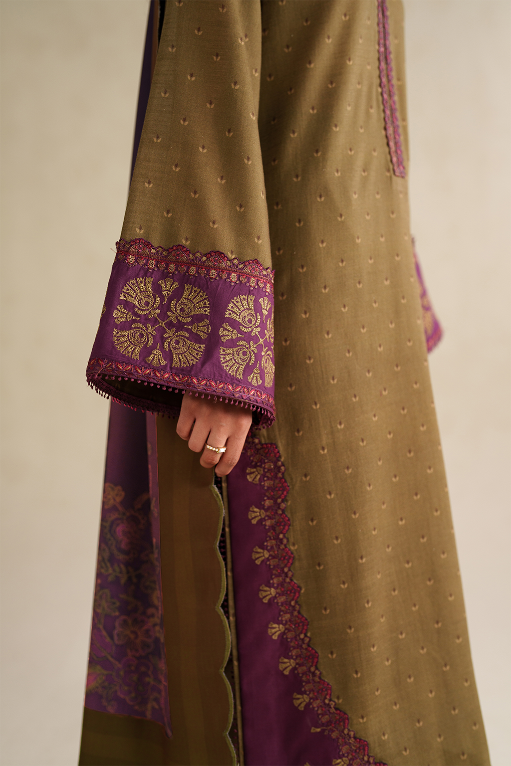 Iznik | Winter Chapter 25 | UE-573 Printed Khaddar - Casual Dress - available at Maria Faisal in UK and USA.