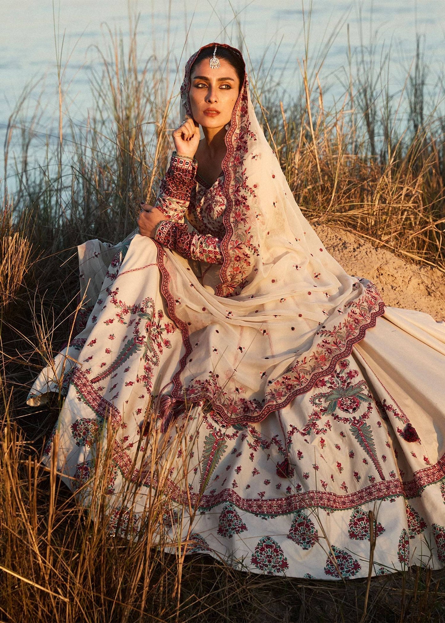 Hussain Rehar | Surkh Eid Pret’25 | Naqsh by Maria Faisal - Registered Vendor of : Hussain Rehar - type : ladies Clothes - 100% original wedding dresses