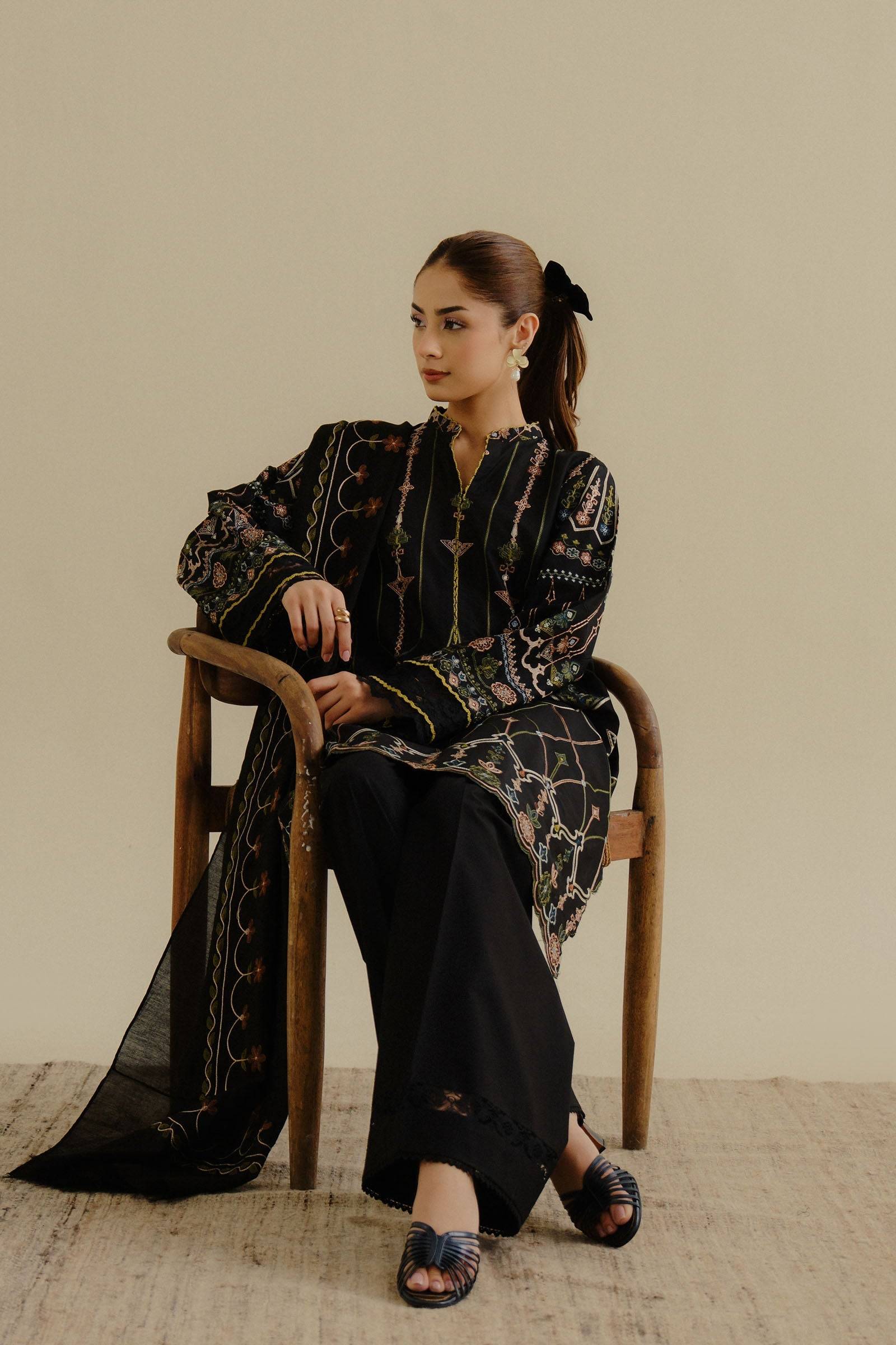 Zara Shahjahan | Coco Lawn 25 | Iris-2A by Maria Faisal - Registered Vendor of : Zara Shahjahan - type : Ladies Clothes - 100% original wedding dresses