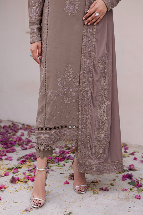 NE-201 – authentic Pakistani dress from the Exclusive Leather Peach collection for women in the UK