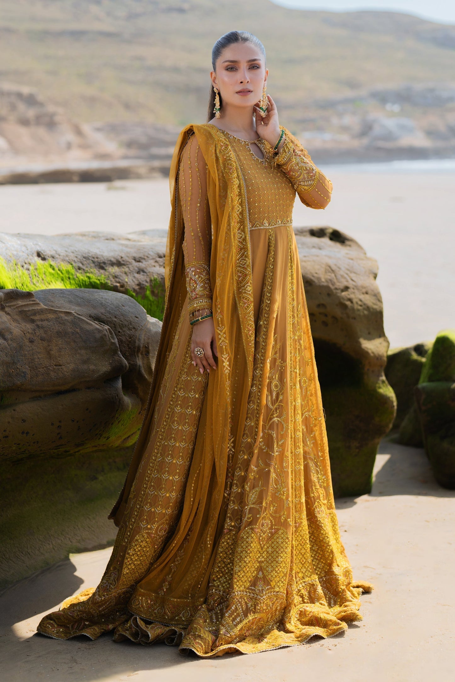 Naqshi | Sahil Kinaray | AINARA - Ladies Clothes - Maria Faisal