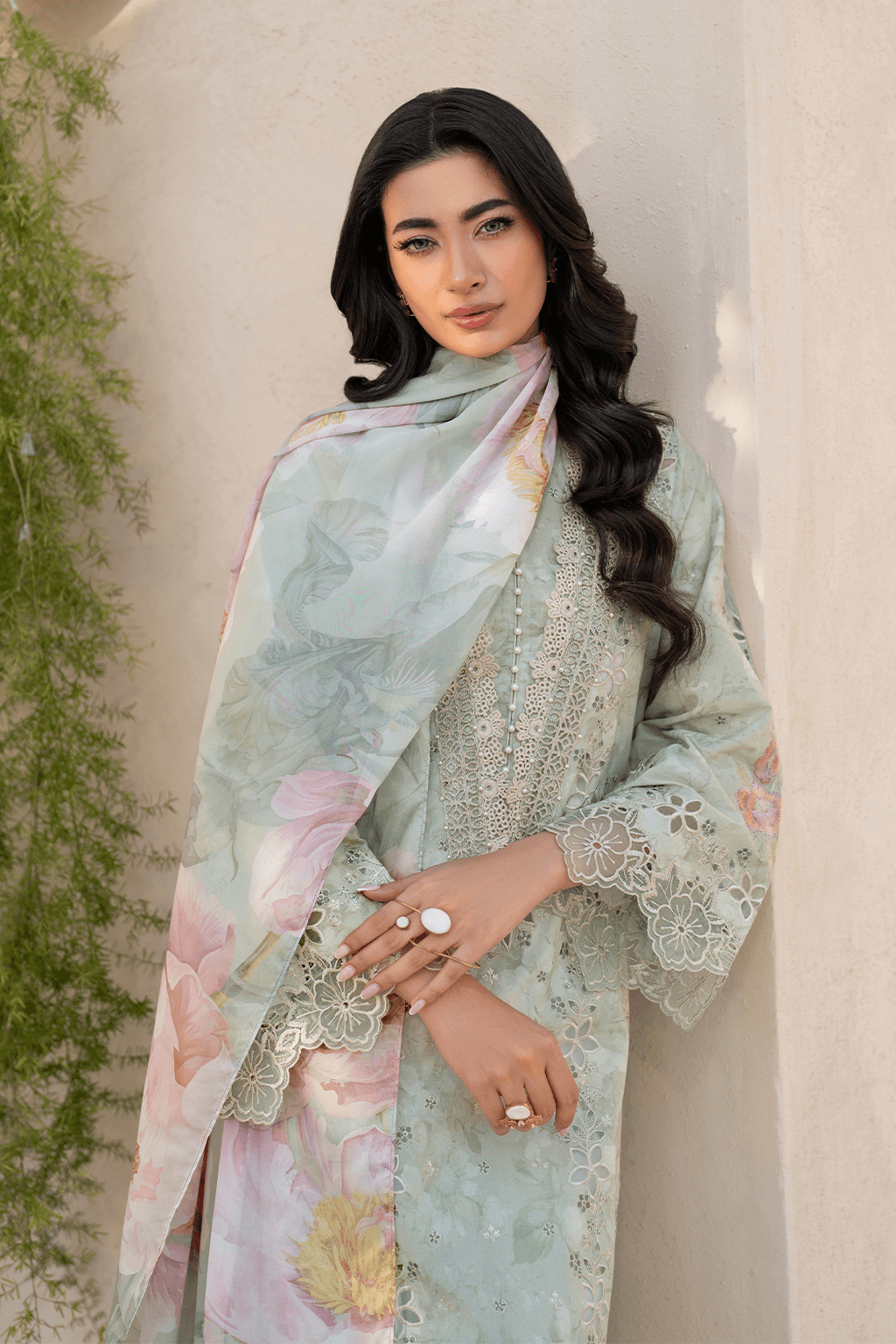 Iznik | Festive Lawn 25 | EFL-07 by Maria Faisal - Registered Vendor of : Iznik - type : Ladies Clothes - 100% original wedding dresses