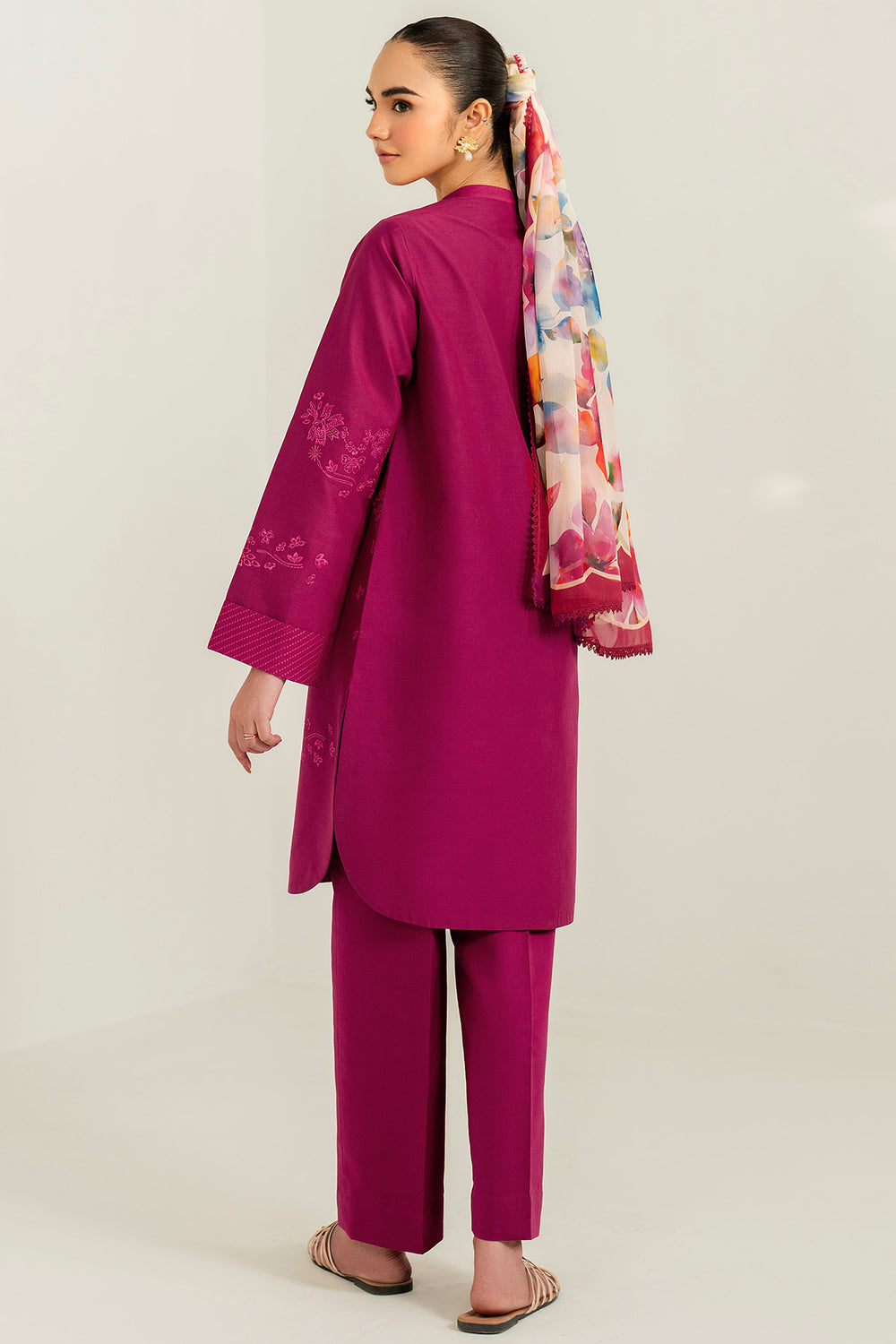 Farasha | Thread Lines Embroidered | Fuchsia Fern - Ladies Clothes - Maria Faisal