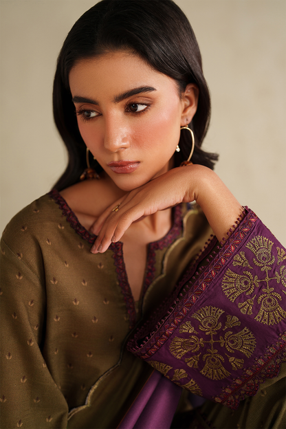 Iznik | Winter Chapter 25 | UE-573 Printed Khaddar - Casual Dress - available at Maria Faisal in UK and USA.