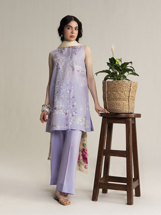 Zara Shahjahan | Coco Lawn 26 | Yura-3B - Luxury Dress - available at Maria Faisal in UK and USA.