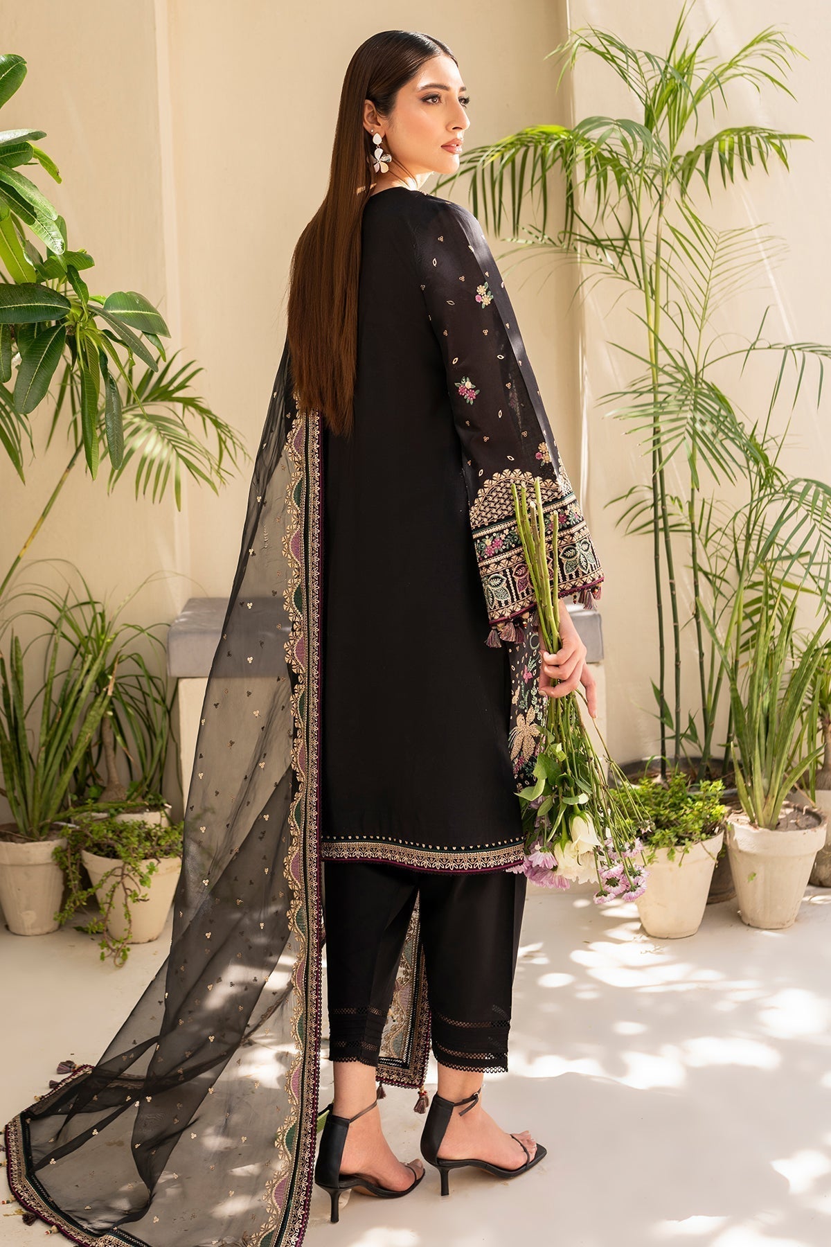 Jazmin | Irish Lawn SS 24 | D4 - Maria Faisal.