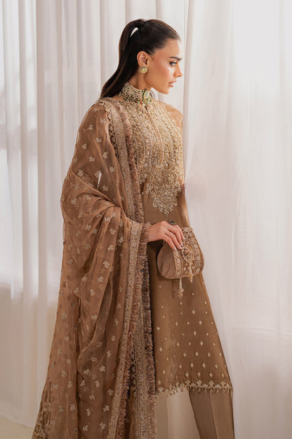 Baroque | Jahanara Luxury Velvet 24 | UF-754 - Designer Dress with Intricate embroidery and embellishments. Shop elegent wedding dress at Maria Faisal.