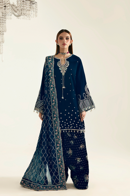 Emaan Adeel | Zarposh Velvet 25 | JAHANARA - Formal Wear - available at Maria Faisal in UK and USA