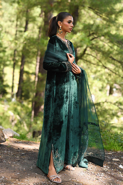 Hue Pret | Farasha Luxury Winter | Yasma - Ladies Clothes - Maria Faisal