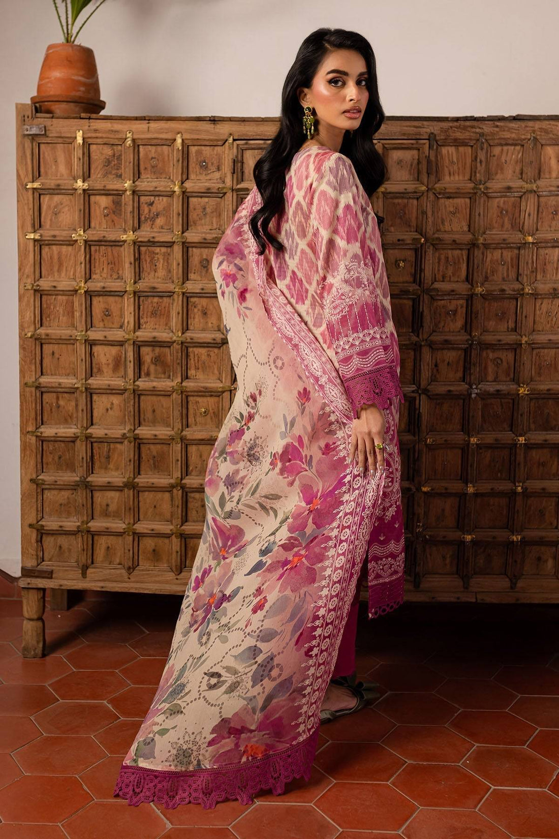 Nureh | Printed lawn 25 | SP-137 by Maria Faisal - Registered Vendor of : Nureh - type : Ladies Clothes - 100% original wedding dresses