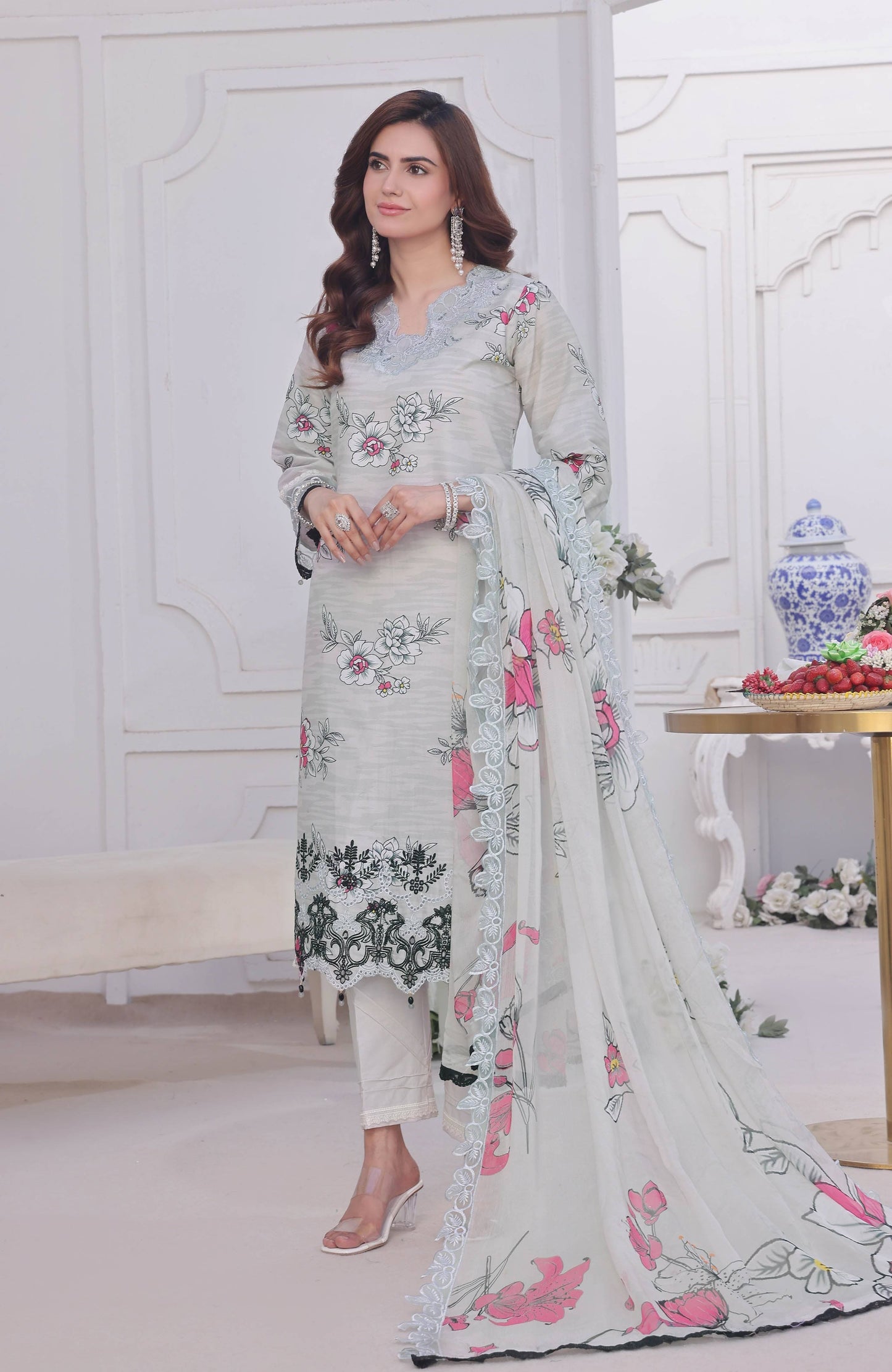 Al Zohaib | Applique Kari Cutwork Edit 25 | ACE-25-07 by Maria Faisal - Registered Vendor of : Alzohaib - type : Ladies Clothes - 100% original wedding dresses