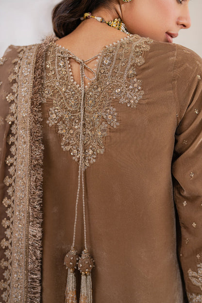 Baroque | Jahanara Luxury Velvet 24 | UF-754 - Designer Dress with Intricate embroidery and embellishments. Shop elegent wedding dress at Maria Faisal.