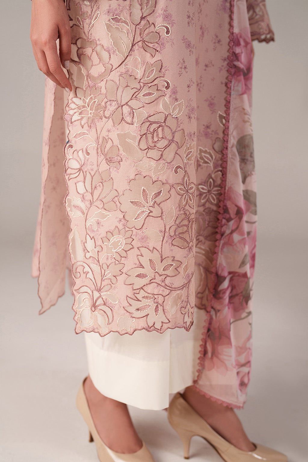 Iznik | Spring/Summer Lawn 26 | SS-05 - Luxury Dress - available at Maria Faisal in UK and USA.
