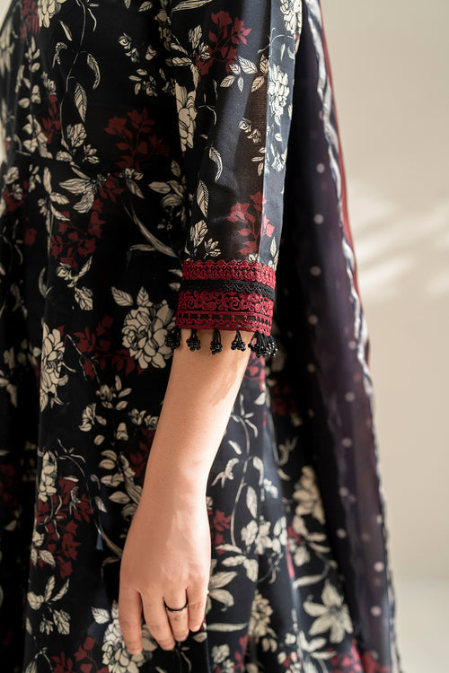 Baroque | Luxury Pret 24 | LAWN PR-975 - Designer Dress with Intricate embroidery and embellishments. Shop elegent wedding dress at Maria Faisal.