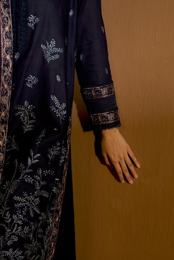 Sobia Nazir | Winter Shawl 25 | Design 7B - Formal Dress - available at Maria Faisal in UK and USA.