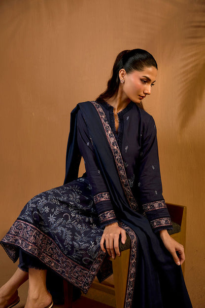 Sobia Nazir | Winter Shawl 25 | Design 7B - Formal Dress - available at Maria Faisal in UK and USA.
