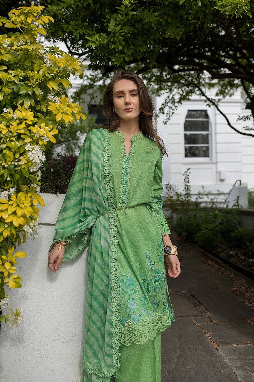 Sobia Nazir | Basics 25 | Design 7B by Maria Faisal - Registered Vendor of : Sobia Nazir - type : Ladies Clothes - 100% original wedding dresses