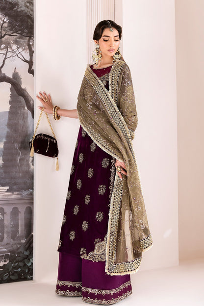 Zarlish – authentic Pakistani dress from the Makhmal Luxury Velvet Edit collection for women in the UK