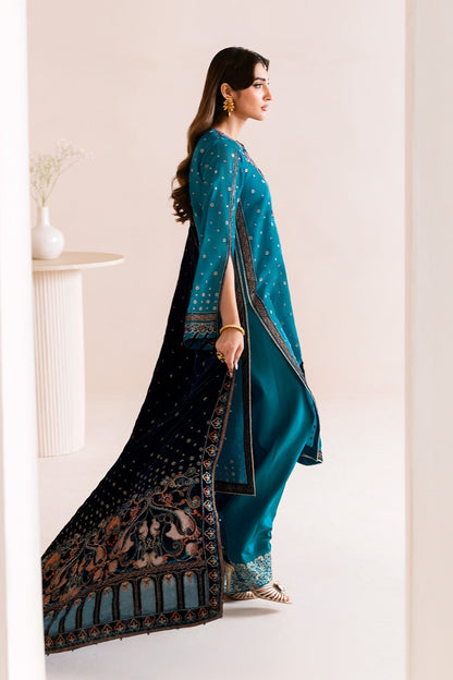 Nelofer – authentic Pakistani dress from the Makhmal Luxury Velvet Edit collection for women in the UK