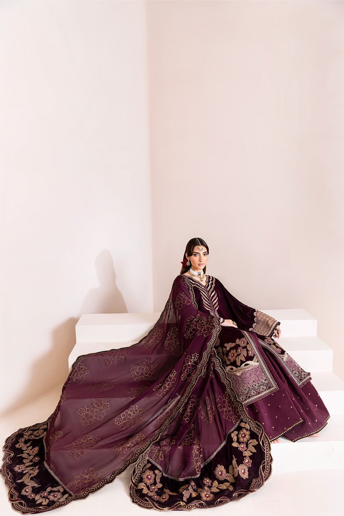 Mehree – authentic Pakistani dress from the Makhmal Luxury Velvet Edit collection for women in the UK