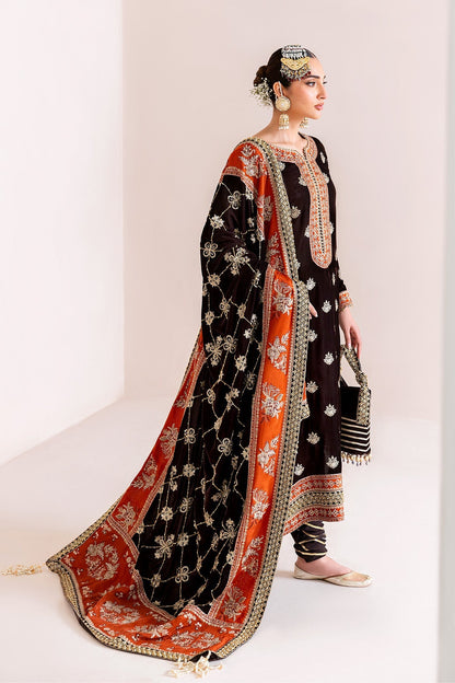 Sabaat – authentic Pakistani dress from the Makhmal Luxury Velvet Edit collection for women in the UK