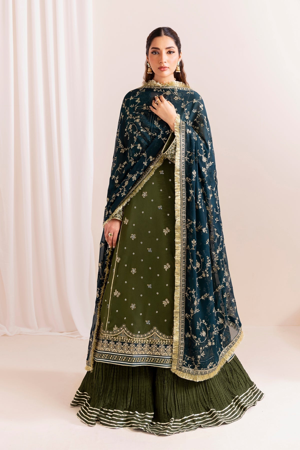 MAHVASH – authentic Pakistani dress from the Luxury Formals 25 collection for women in the UK