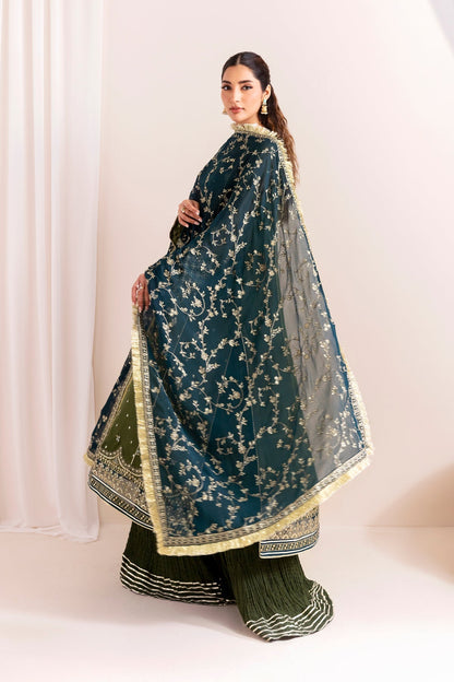 MAHVASH – authentic Pakistani dress from the Luxury Formals 25 collection for women in the UK