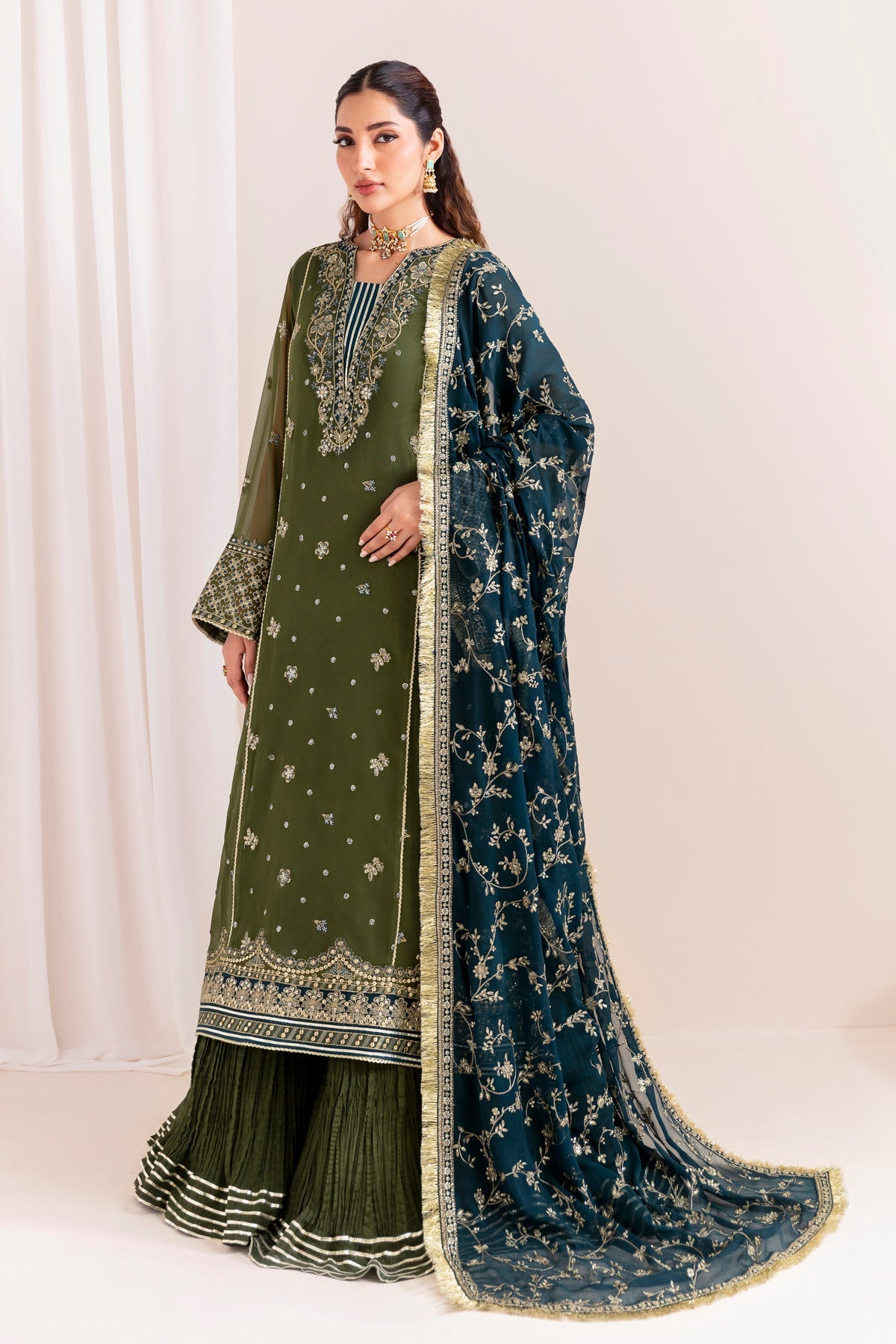 MAHVASH – authentic Pakistani dress from the Luxury Formals 25 collection for women in the UK