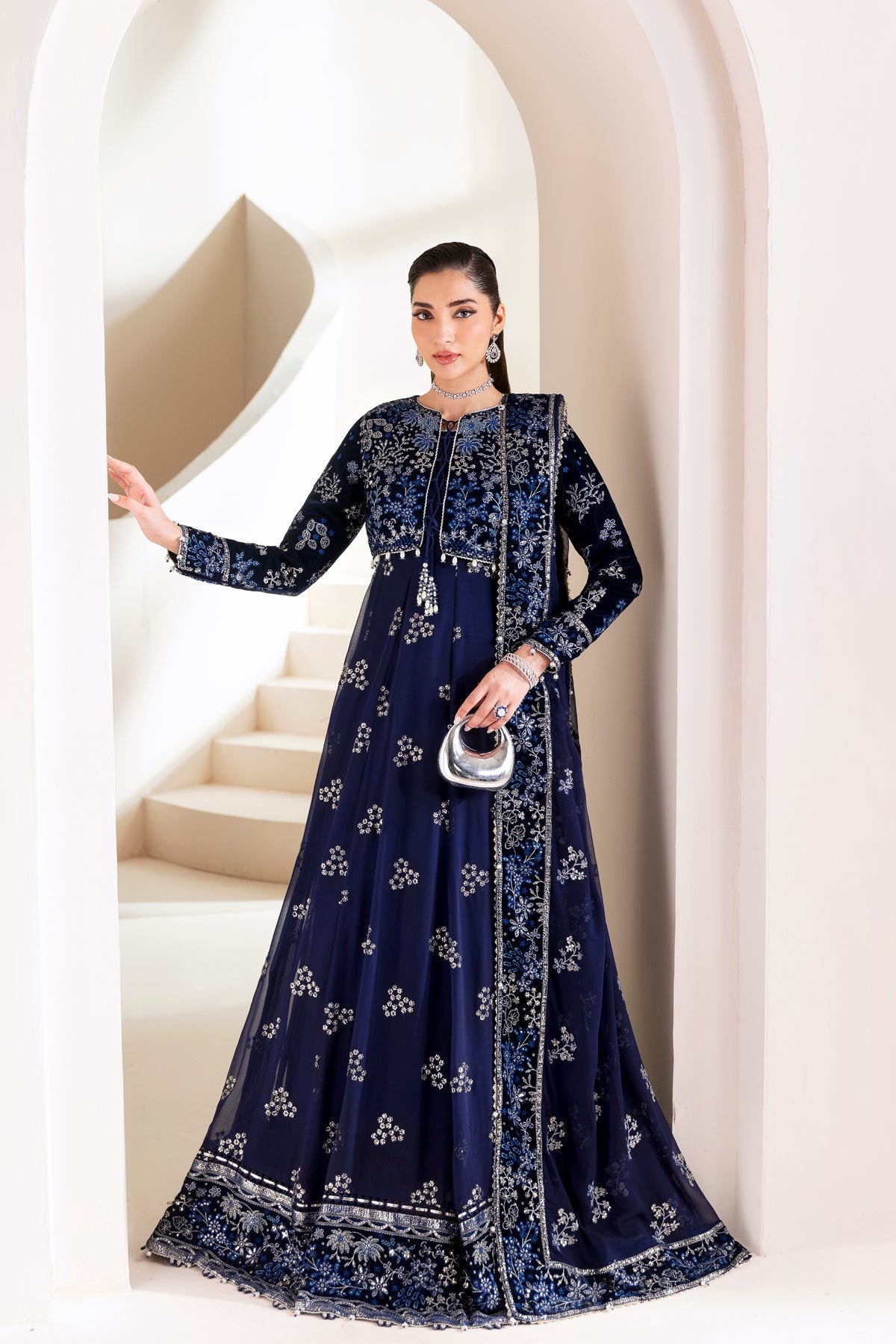 MAKLINA – authentic Pakistani dress from the Luxury Formals 25 collection for women in the UK