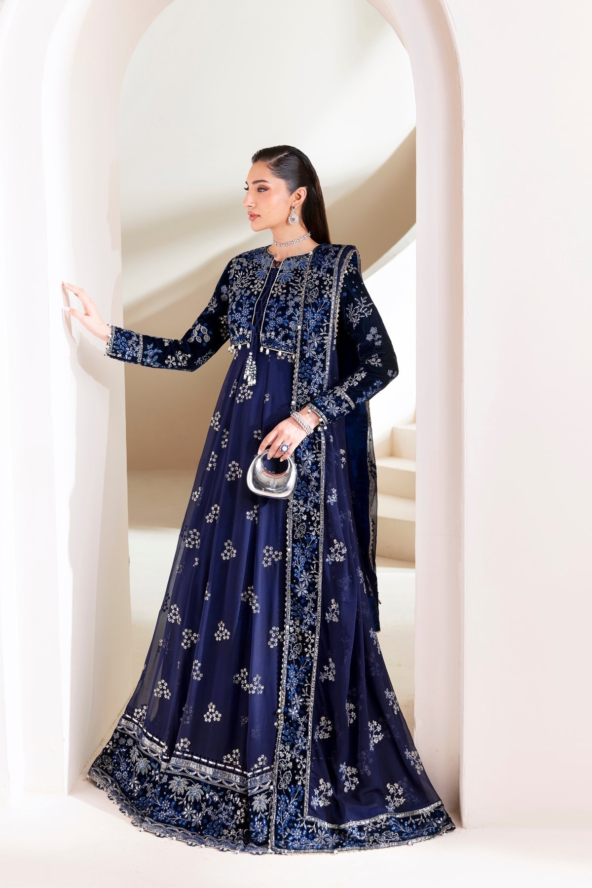MAKLINA – authentic Pakistani dress from the Luxury Formals 25 collection for women in the UK