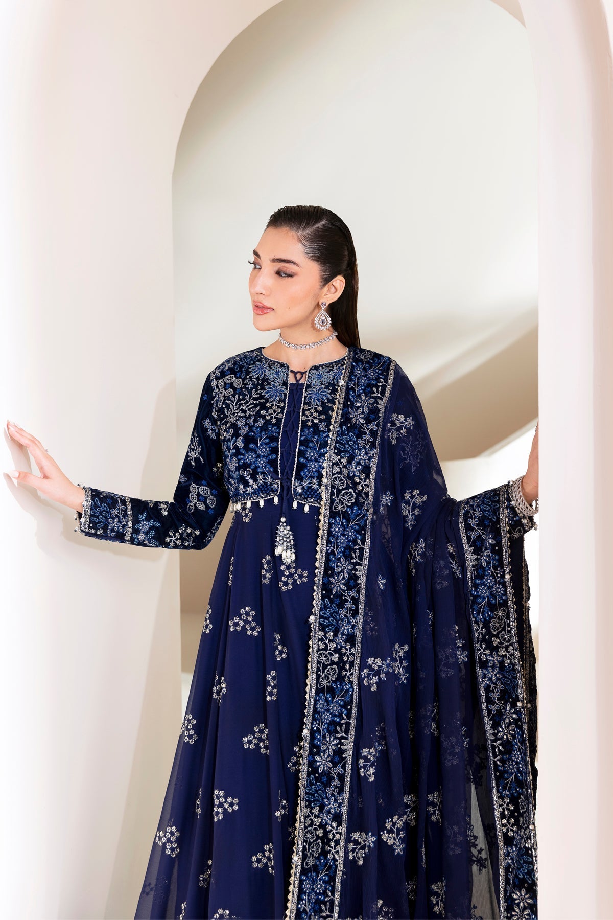 MAKLINA – authentic Pakistani dress from the Luxury Formals 25 collection for women in the UK