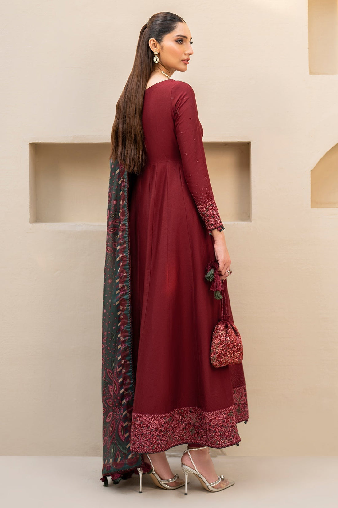 Jazmin | Irish Lawn SS 24 | D7 - Maria Faisal. 
