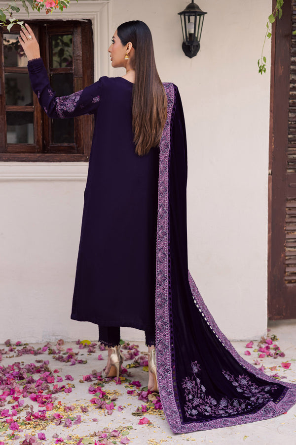 NE-198 – authentic Pakistani dress from the Exclusive Leather Peach collection for women in the UK