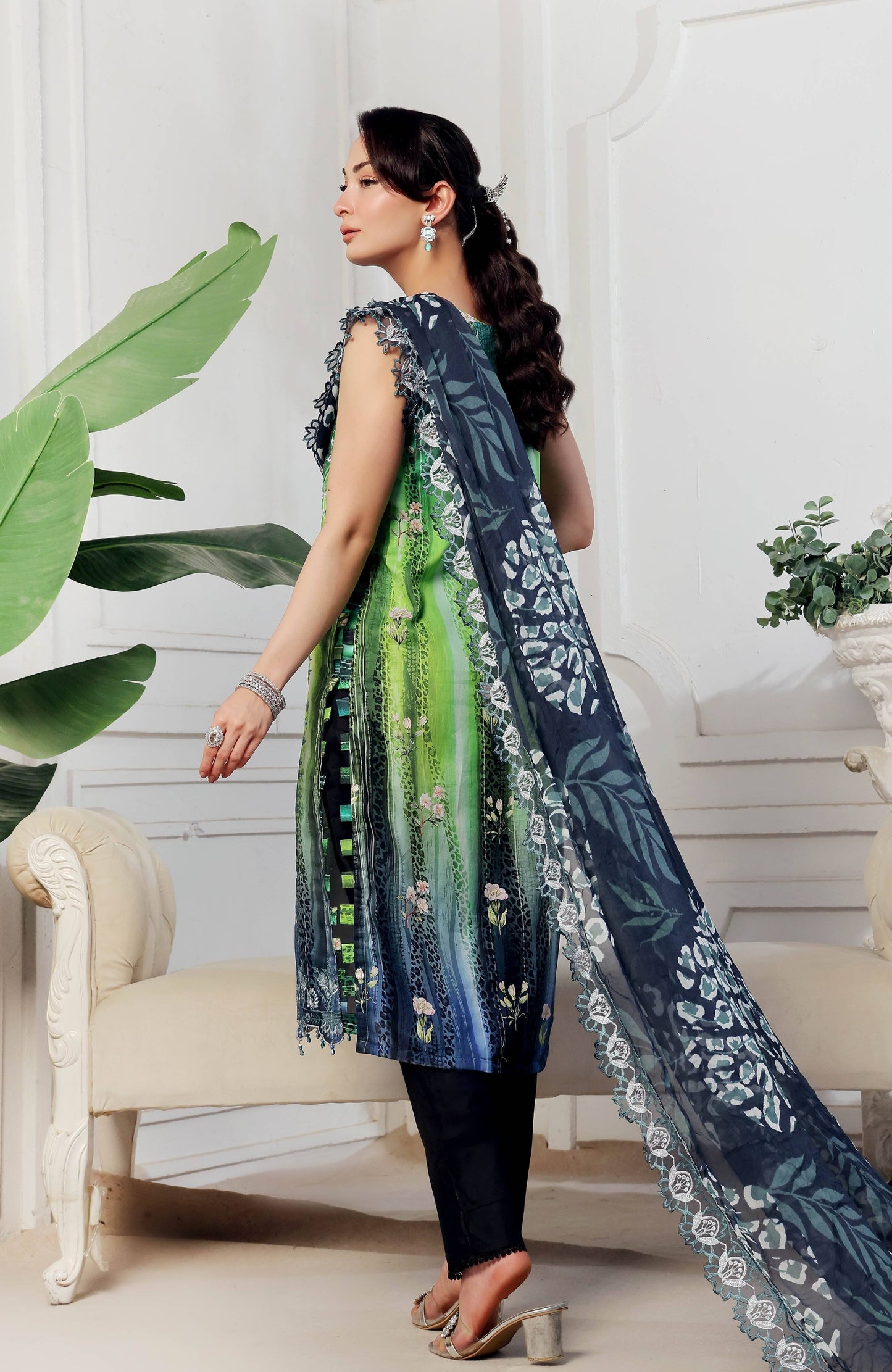 Al Zohaib | Applique Kari Cutwork Edit 25 | ACE-25-08 by Maria Faisal - Registered Vendor of : Alzohaib - type : Ladies Clothes - 100% original wedding dresses