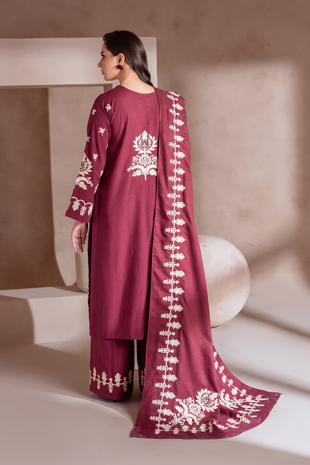 Iznik | Exclusive Winter | UE-362 - Ladies Clothes - Maria Faisal